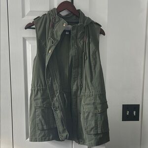 Market Spruce Green Utility Vest with Hood